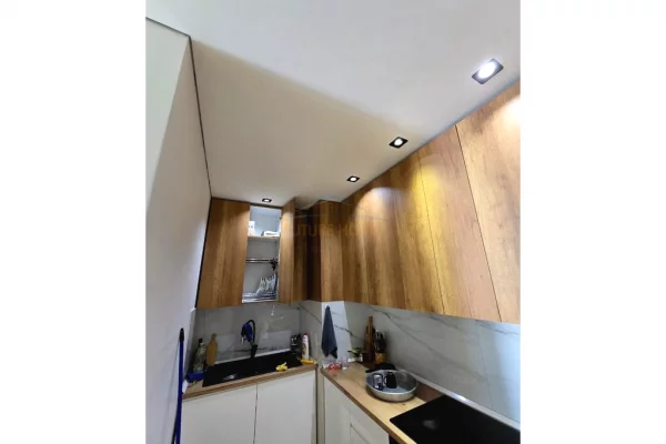 Appartamento in vendita a Tirana 2+1, Arredato