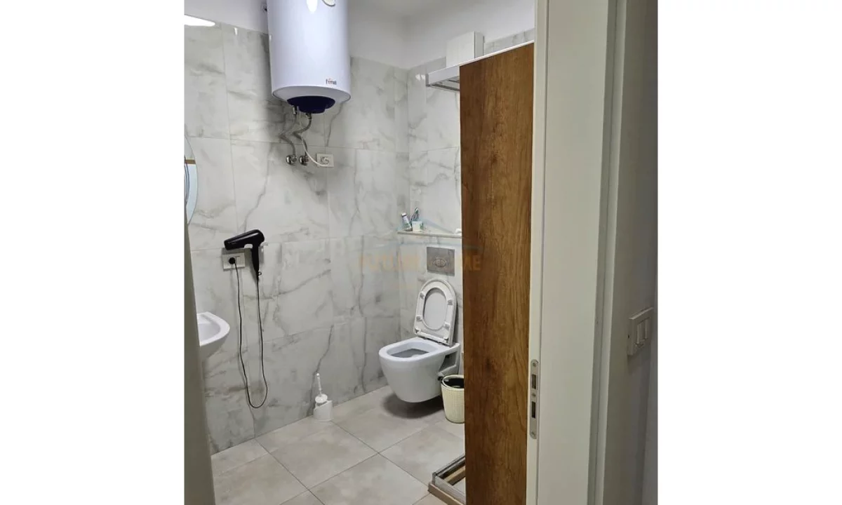 Appartamento in vendita a Tirana 2+1, Arredato