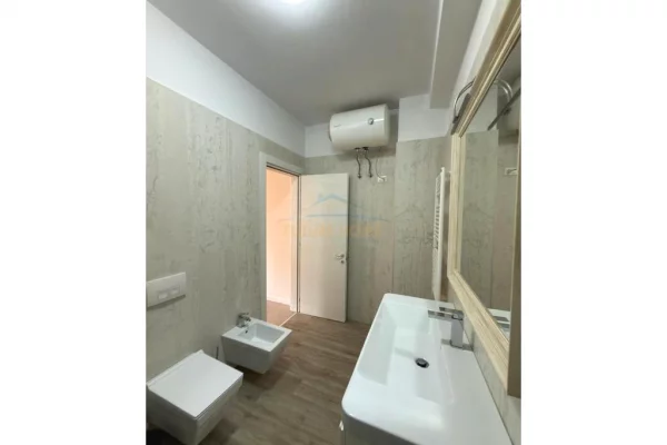 Shtepi me qera Apartament ne Tirane, 2+1, Mobilimi E mobiluar, Pagesa 620  Euro.