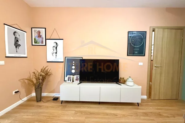 Shtepi ne shitje Apartament ne Tirane, 2+1, Mobilimi E mobiluar, Pagesa 310,000  Euro.