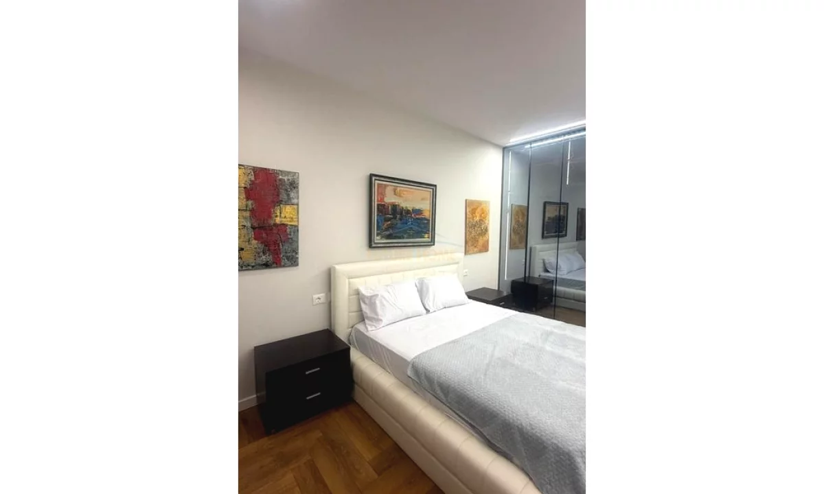 Apartment for rent in Tirana 2+1, Emty