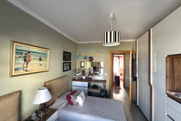 Appartamento in vendita a Tirana 3+1, Arredato