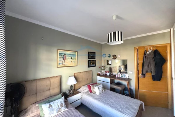 Appartamento in vendita a Tirana 3+1, Arredato