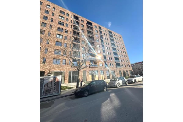 Qera, Ambient për Zyra , 5 Maji,Tiranë