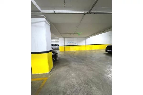 Business Property in Sale 4+1 in Tirana - 50,000 Euro