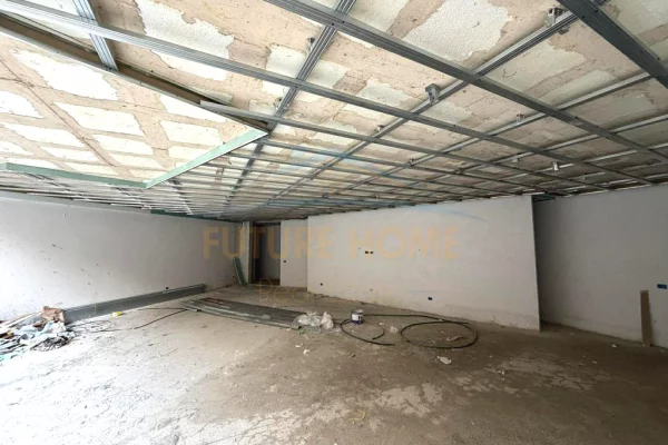 Appartamento in vendita a Tirana 2+1, Vuoto