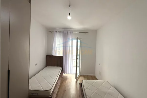 Shtepi me qera Apartament ne Tirane, 2+1, Mobilimi E mobiluar, Pagesa 500  Euro.