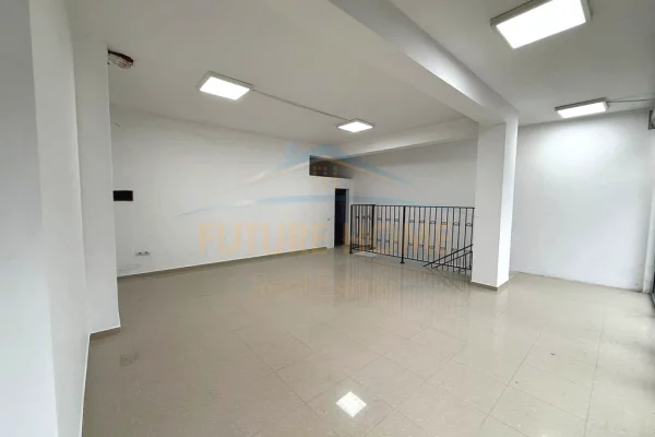 Business Property in Sale 1+1 in Tirana - 220 Euro