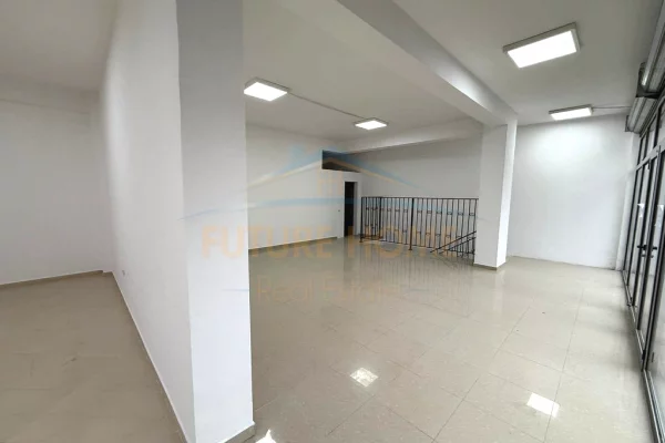 Business Property in Sale 1+1 in Tirana - 220 Euro