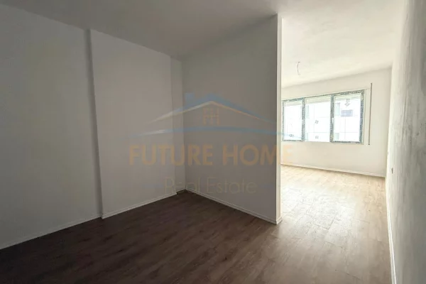 Appartamento in vendita a Tirana 2+1, Vuoto