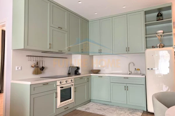 Appartamento in affitto a Tirana 2+1, Arredato