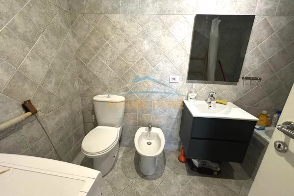 Appartamento in vendita a Tirana 2+1, Arredato