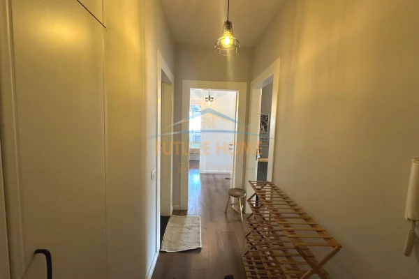 Appartamento in vendita a Tirana 2+1, Arredato