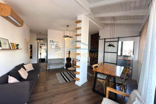 Appartamento in vendita a Tirana 2+1, Arredato