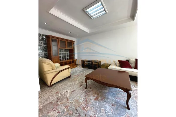 Shtepi ne shitje Apartament ne Tirane, 2+1, Mobilimi Bosh, pa mobiluar, Pagesa 189,000  Euro.