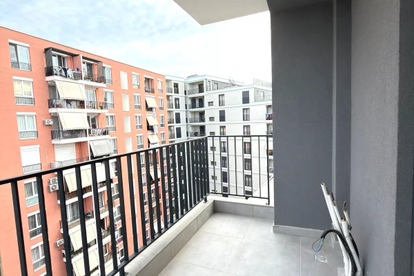 Shtepi ne shitje Apartament ne Tirane, 2+1, Mobilimi E mobiluar, Pagesa 148,999  Euro.