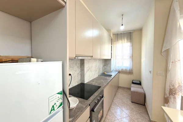 Shtepi me qera Apartament ne Tirane, 2+1, Mobilimi E mobiluar, Pagesa 55,000  Leke.