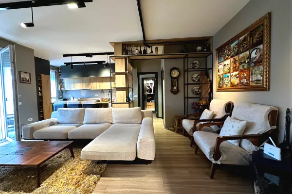 Shtepi ne shitje 3+1 ne Tirane - 300,000 Euro