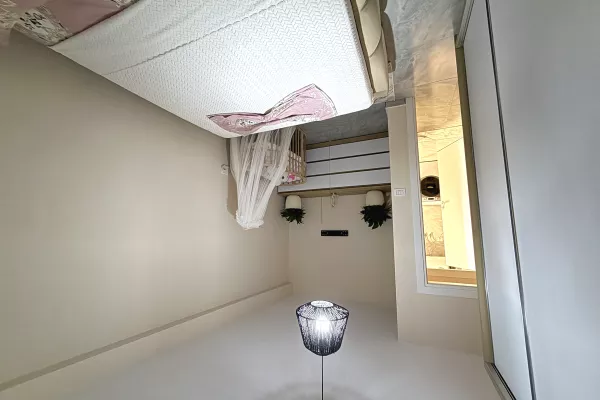 Shtepi ne shitje Apartament ne Tirane, 2+1, Mobilimi E mobiluar, Pagesa 115,000  Euro.