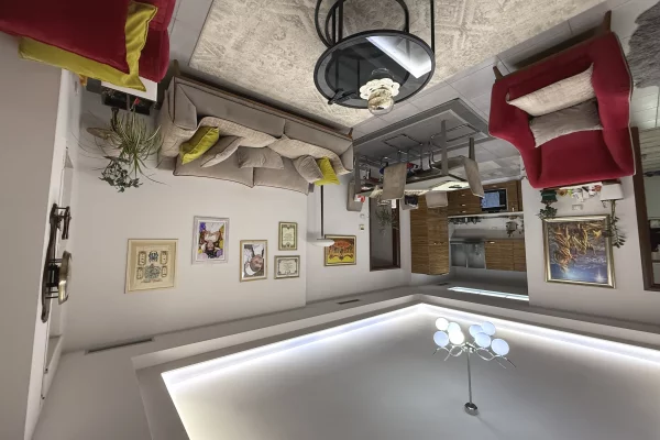 Shtepi ne shitje Apartament ne Tirane, 3+1, Mobilimi E mobiluar, Pagesa 179,000  Euro.