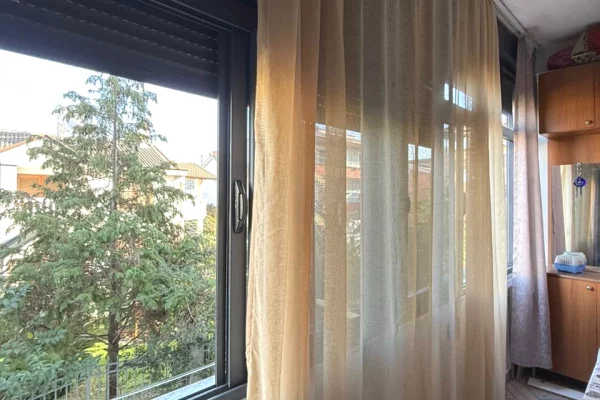 Shtepi ne shitje Apartament ne Tirane, 2+1, Mobilimi E mobiluar, Pagesa 120,000  Euro.