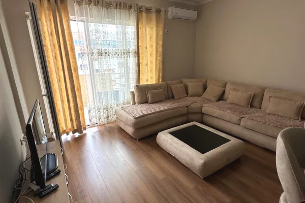 Shtepi me qera Apartament ne Tirane, 1+1, Mobilimi E mobiluar, Pagesa 50,000  Leke.
