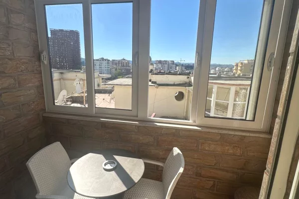Shtepi me qera Apartament ne Tirane, 1+1, Mobilimi E mobiluar, Pagesa 60,000  Leke.