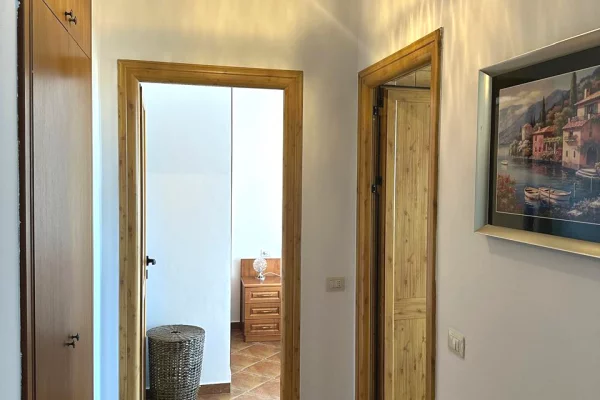 Apartament 1+1 per qera te rruga e Kavajes, te Blloku i Ambasadve