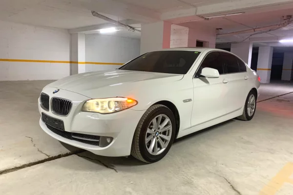 Auto in Vendita a Valona, BMW, 2014 Diesel,Kambio Automatik Pagamento 7,799  Euro.