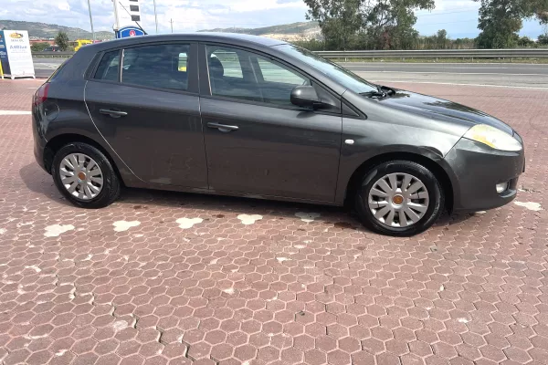 Auto in Vendita a Lushnja, Fiat, 2007 Diesel,Kambio Manual Pagamento 2,000  Euro.