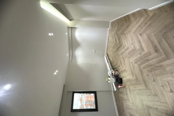 Shtepi me qera Apartament ne Tirane, 2+1, Mobilimi Bosh, pa mobiluar, Pagesa 1,100  Euro.