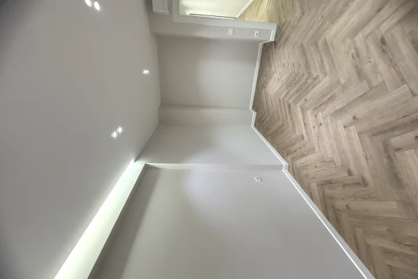 Shtepi me qera Apartament ne Tirane, 2+1, Mobilimi Bosh, pa mobiluar, Pagesa 1,100  Euro.