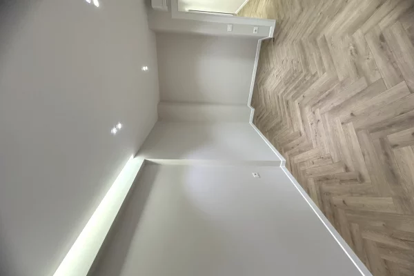 Shtepi me qera Apartament ne Tirane, 2+1, Mobilimi Bosh, pa mobiluar, Pagesa 1,100  Euro.