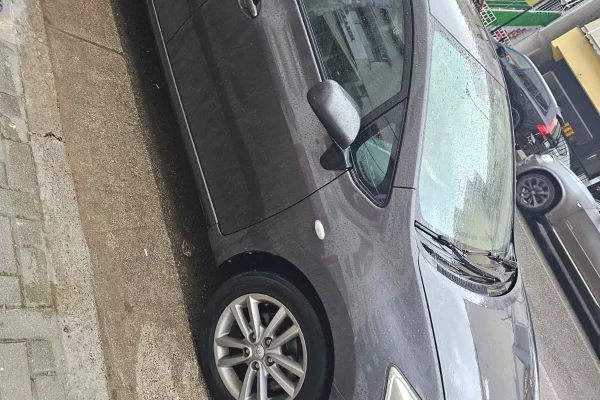 Auto in Vendita a Tirana - 4,500 Euro