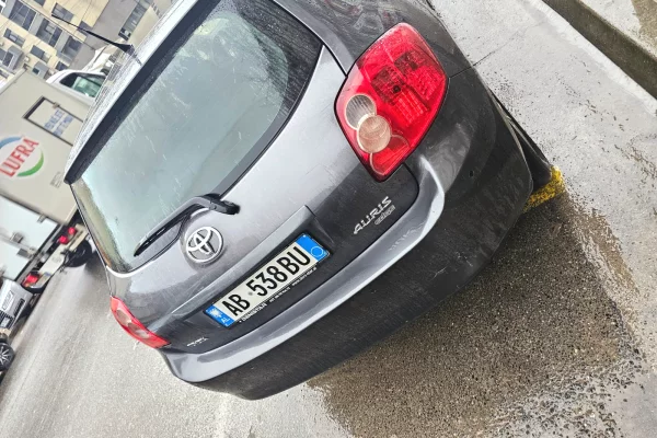 Auto in Vendita a Tirana - 4,500 Euro