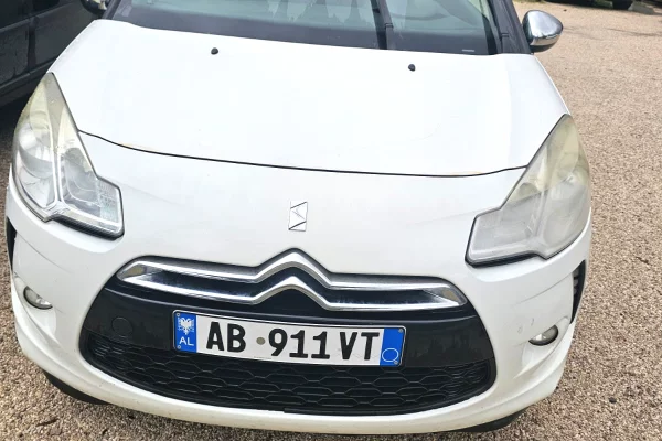 Auto in Vendita a Tirana - 3,500 Euro