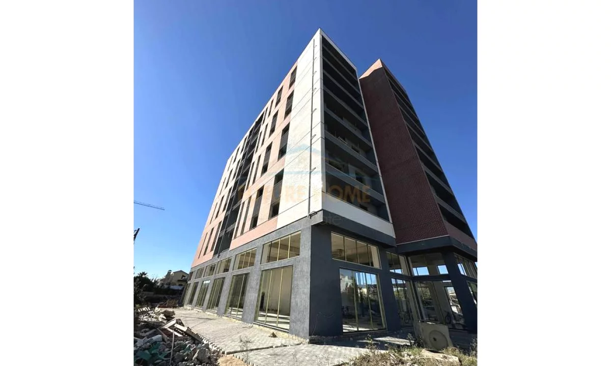 Shtepi ne shitje Apartament ne Tirane, 1+1, Mobilimi Bosh, pa mobiluar, Pagesa 90,000  Euro.