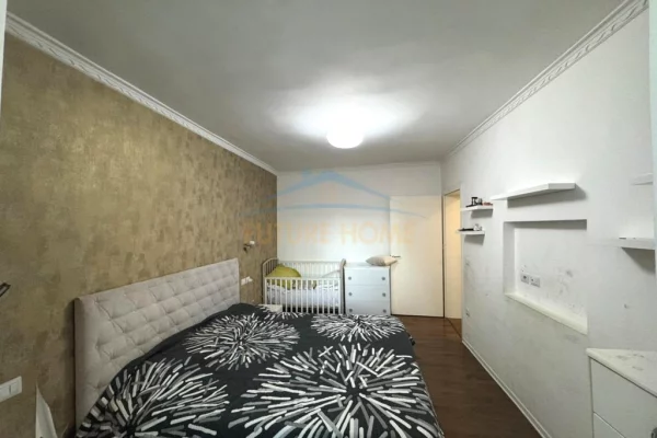 Shtepi me qera Apartament ne Tirane, 1+1, Mobilimi E mobiluar, Pagesa 600  Euro.