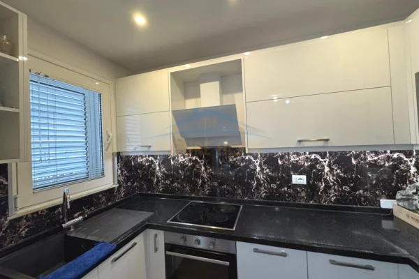 Shtepi me qera Apartament ne Tirane, 1+1, Mobilimi E mobiluar, Pagesa 600  Euro.