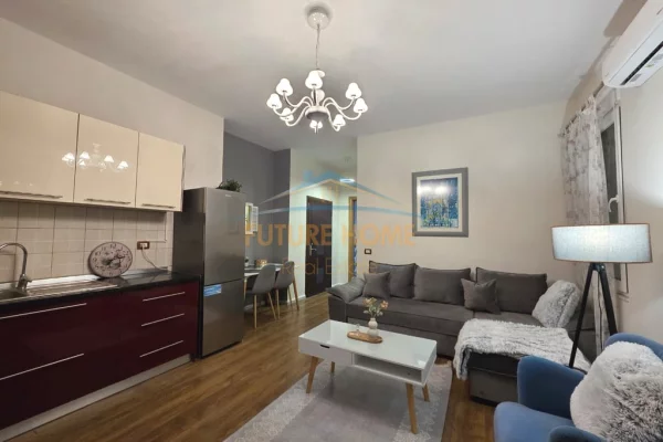 Shtepi me qera 1+1 ne Tirane - 700 Euro