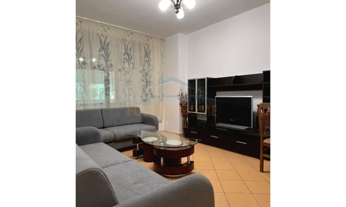 Shtepi me qera Apartament ne Tirane, 2+1, Mobilimi E mobiluar, Pagesa 750  Euro.
