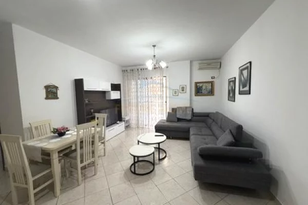  Qera, Apartament 2+1+2, Unaza e Re, Tiranë