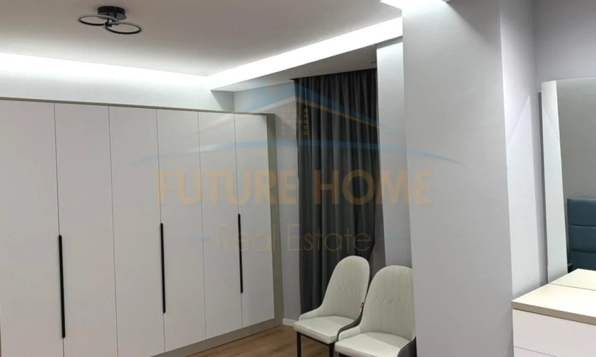 Shtepi me qera Apartament ne Tirane, 2+1, Mobilimi E mobiluar, Pagesa 1,300  Euro.