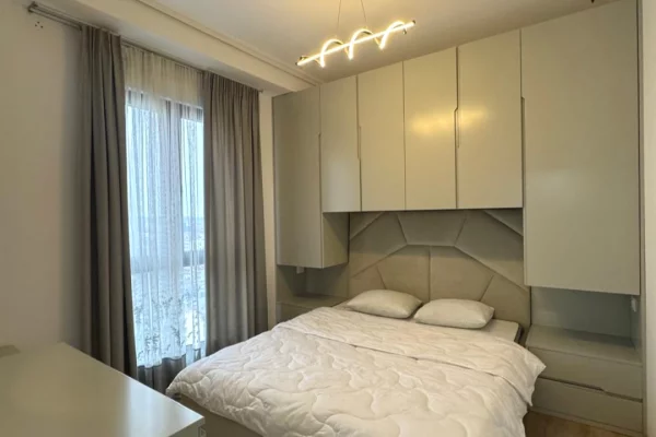 Appartamento in vendita a Tirana 1+1, Arredato