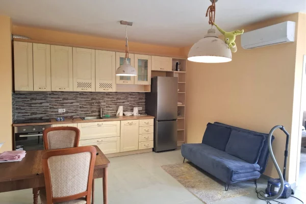 Shtepi me qera Apartament ne Tirane, 2+1, Mobilimi E mobiluar, Pagesa 750  Euro.