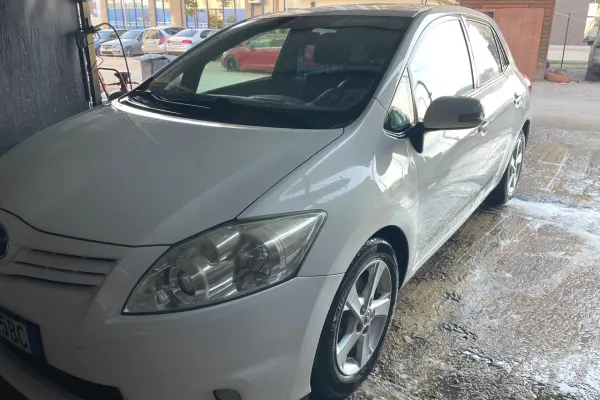 Auto in Vendita a Tirana - 5,900 Euro