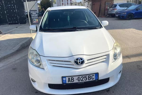 Auto in Vendita a Tirana - 5,900 Euro