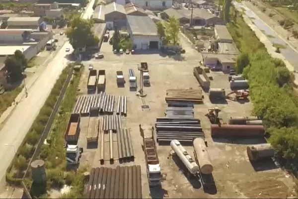 Business Property for Rent 4+1 in Elbasan - 2,000 Euro