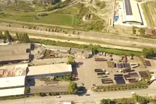 Business Property for Rent 4+1 in Elbasan - 2,000 Euro