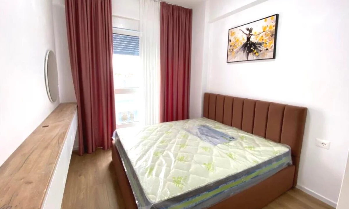 Shtepi me qera Apartament ne Tirane, 1+1, Mobilimi E mobiluar, Pagesa 400  Euro.